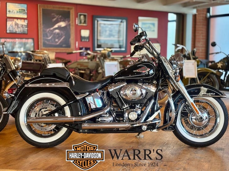 Harley-Davidson SOFTAIL FLSTC HERITAGE SOFTAIL CLASSIC