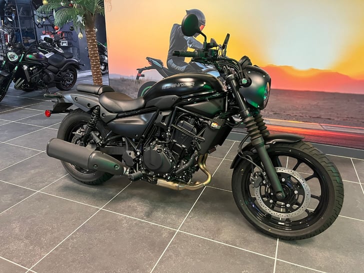 Kawasaki ELIMINATOR 500 SE