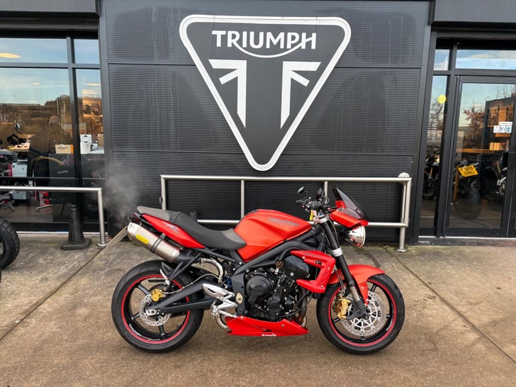 Triumph STREET TRIPLE 675 R