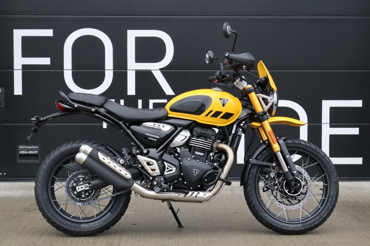 Triumph SCRAMBLER 400 XC