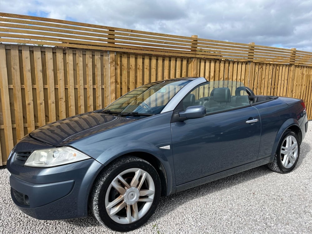 Used Renault MEGANE MEGANE 1.5 DCI DYNAMIQUE S 2DR for sale in Chesterfield