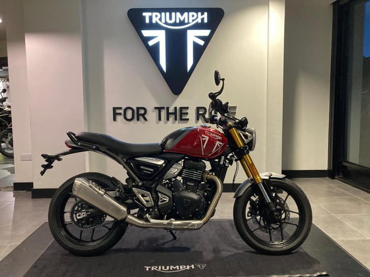 TRIUMPH SPEED 400