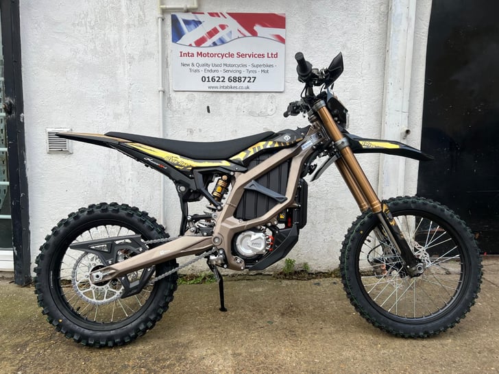 Sur-Ron ULTRA BEE X (OFF-ROAD)