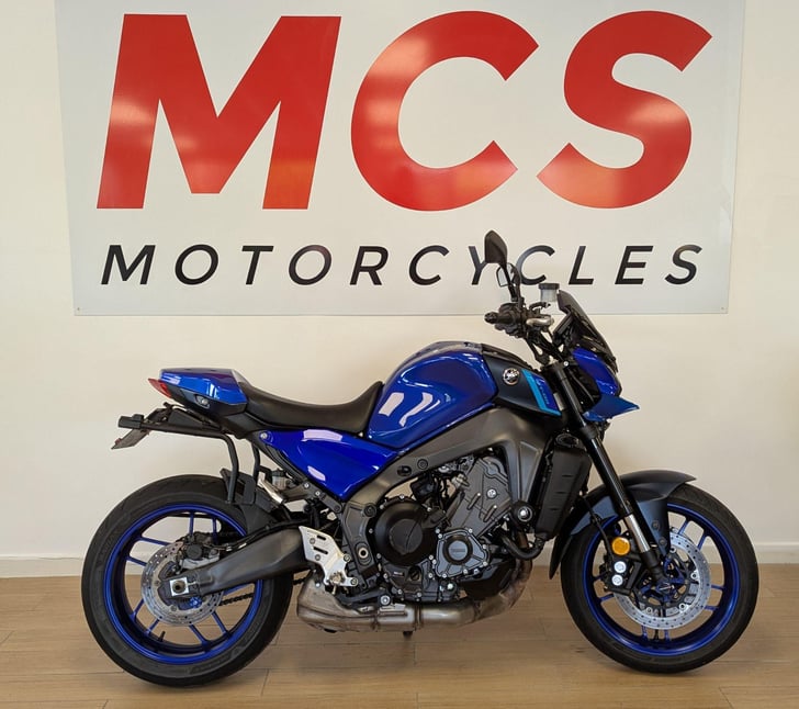 Yamaha MT-09 900 HYPER-NAKED