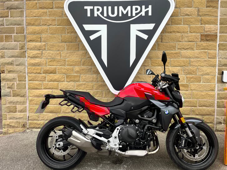 BMW F 900 R