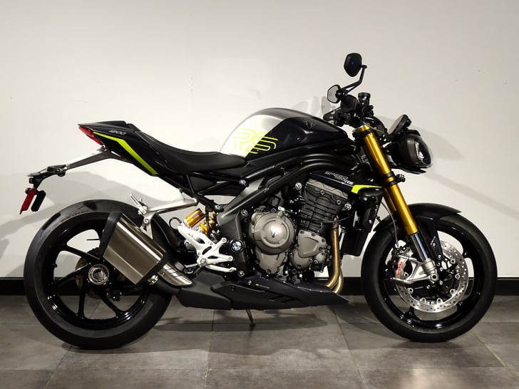 Triumph SPEED TRIPLE 1200 RS