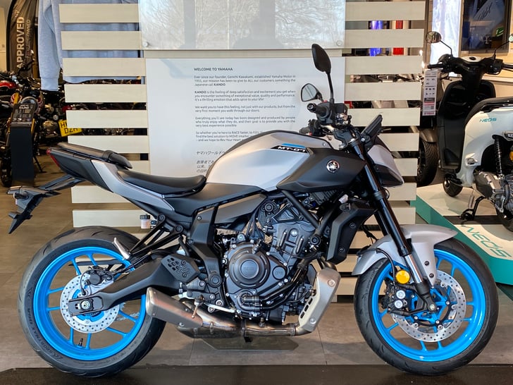 YAMAHA MT-07