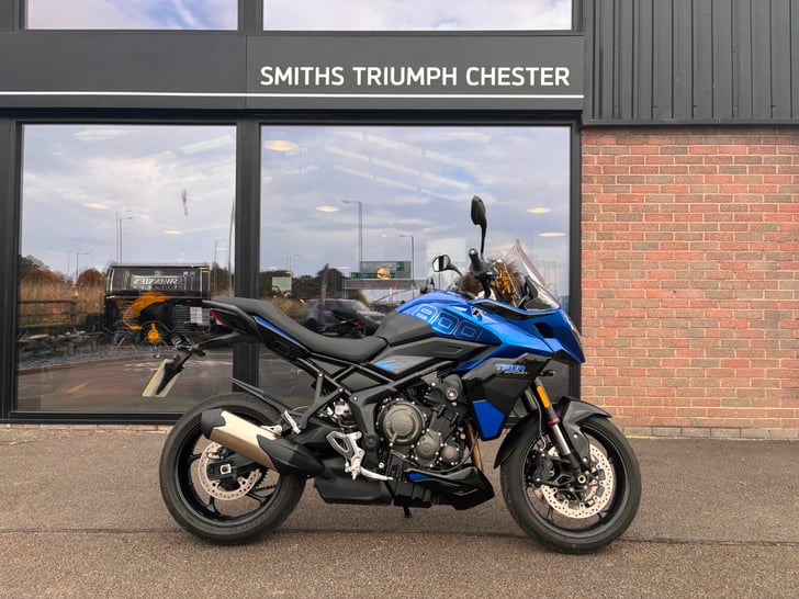 TRIUMPH Tiger Sport 800