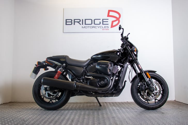 Harley-Davidson STREET ROD