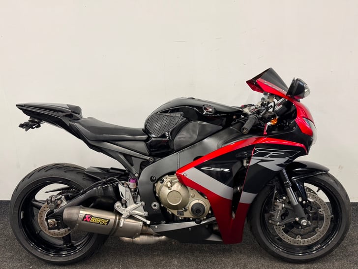 Honda CBR1000RR FIREBLADE