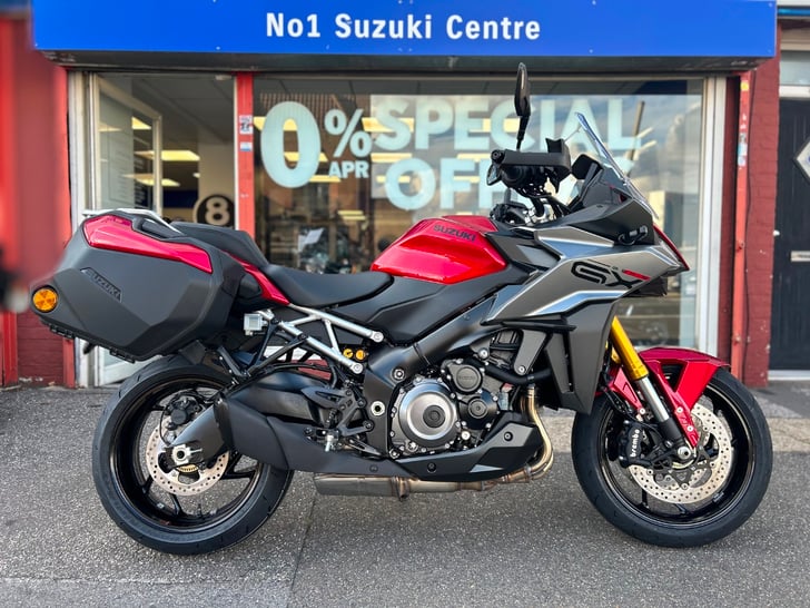 Suzuki GSX-S1000GX+
