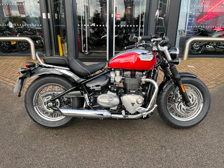 TRIUMPH BONNEVILLE SPEEDMASTER