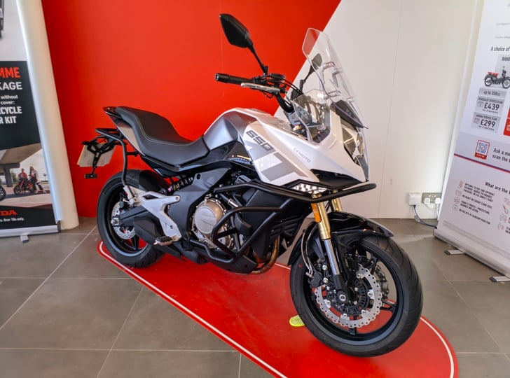 Cfmoto 650MT