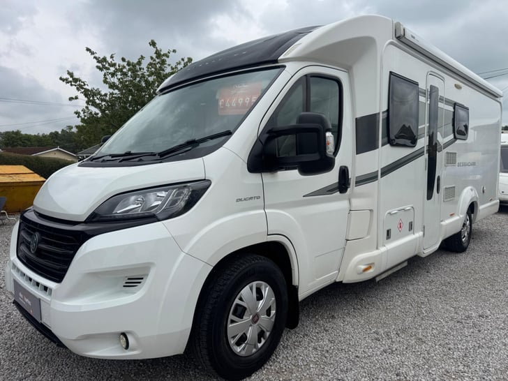 Swift BESSACARR 494