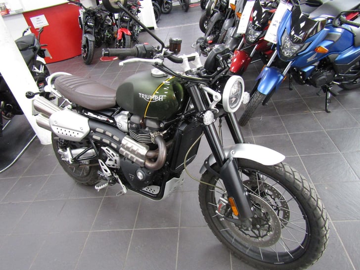Triumph SCRAMBLER 1200 XC MODERN CLASSICS