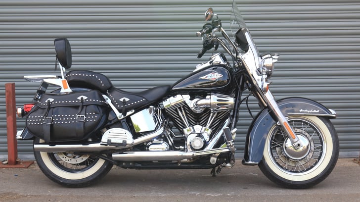 Harley-Davidson SOFTAIL FLSTC HERITAGE SOFTAIL CLASSIC
