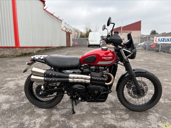 Triumph SCRAMBLER 900