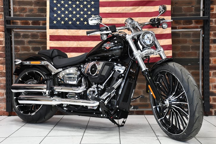 HARLEY-DAVIDSON BREAKOUT 117 