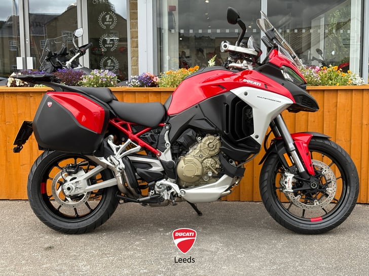 Ducati Multistrada V4 S Travel & Radar