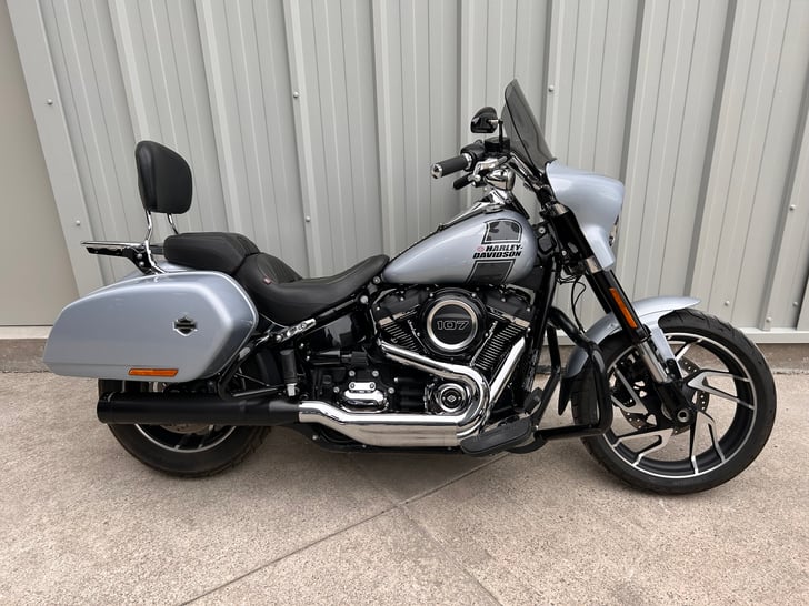 HARLEY-DAVIDSON SOFTAIL FLSB SPORT GILDE