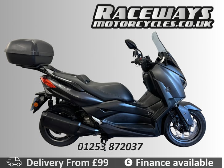 Yamaha XMAX 300