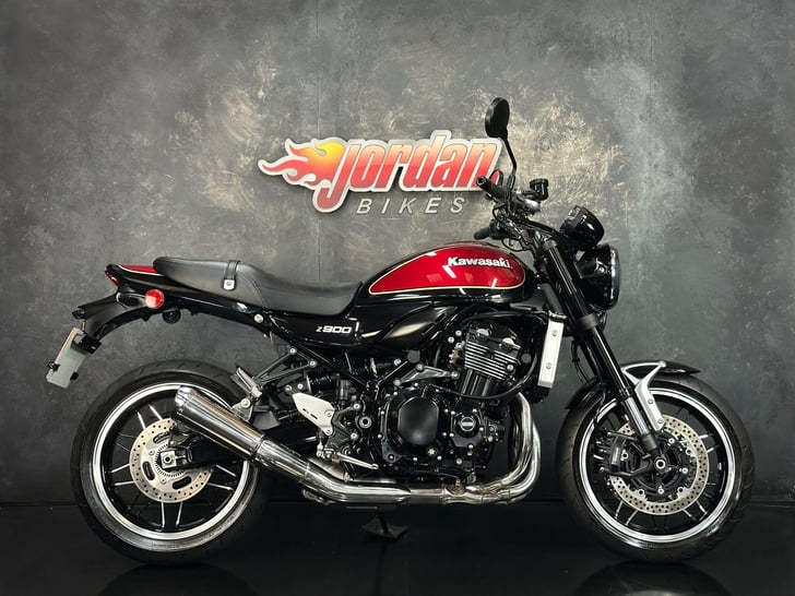 Kawasaki Z900 RS 900 MODERN CLASSIC