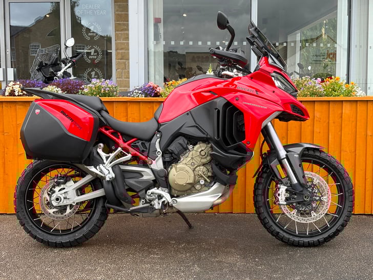Ducati MULTISTRADA V4 S FULL