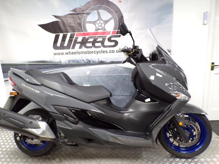 Suzuki BURGMAN 400