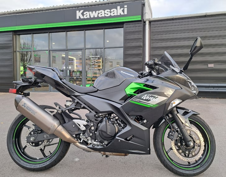 Kawasaki ninja deals 400 cc