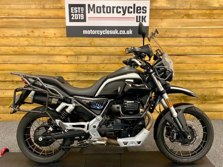 Moto Guzzi V85 TT Guardia d'Onore 850