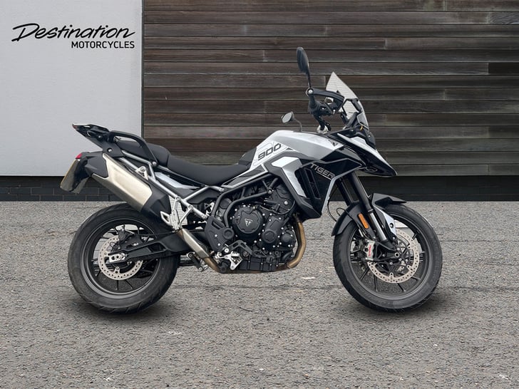 TRIUMPH TIGER 900 GT