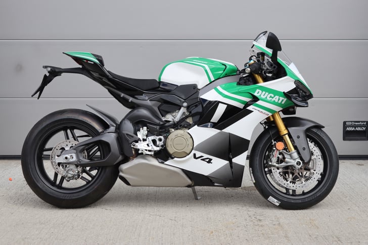 Ducati PANIGALE V4 TRICOLORE