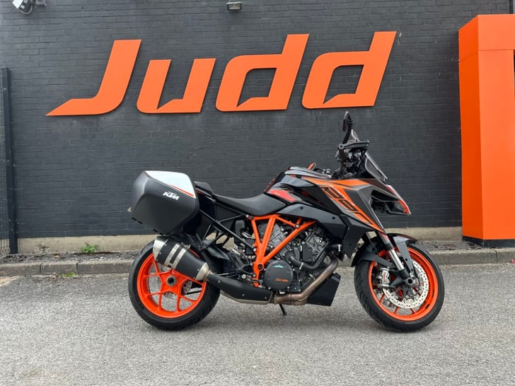 KTM 1290 SUPER DUKE GT