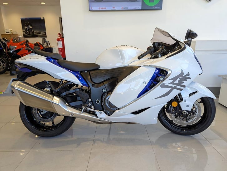 SUZUKI GSX1300R 