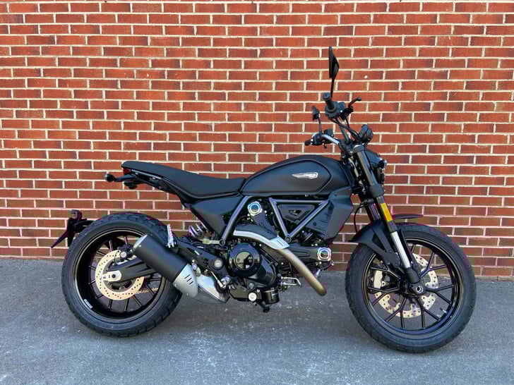 Ducati SCRAMBLER ICON DARK
