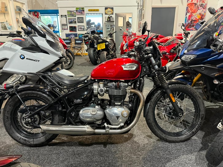 Triumph BONNEVILLE BOBBER