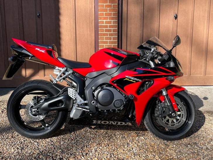 Honda CBR1000RR FIREBLADE