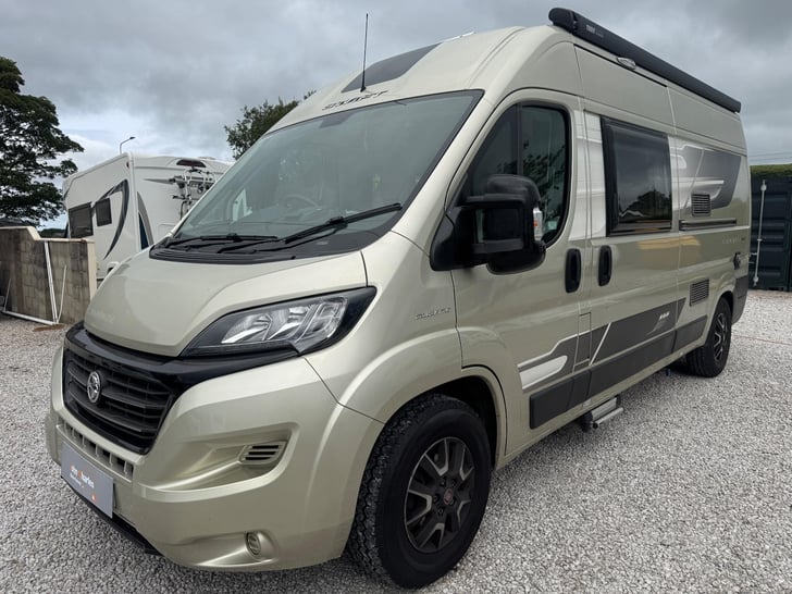 SWIFT CHAMPAGNE 144