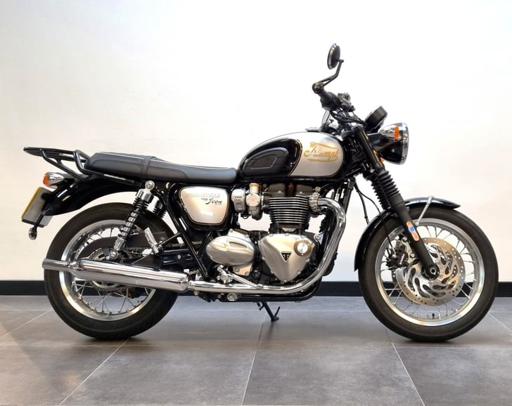 Triumph BONNEVILLE T120 ICON EDITION