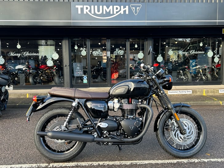 Triumph BONNEVILLE T120 BLACK