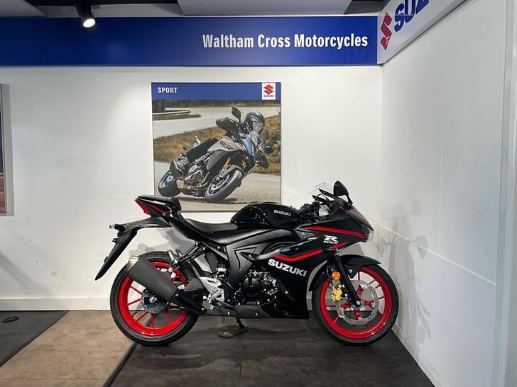 SUZUKI GSX-R125