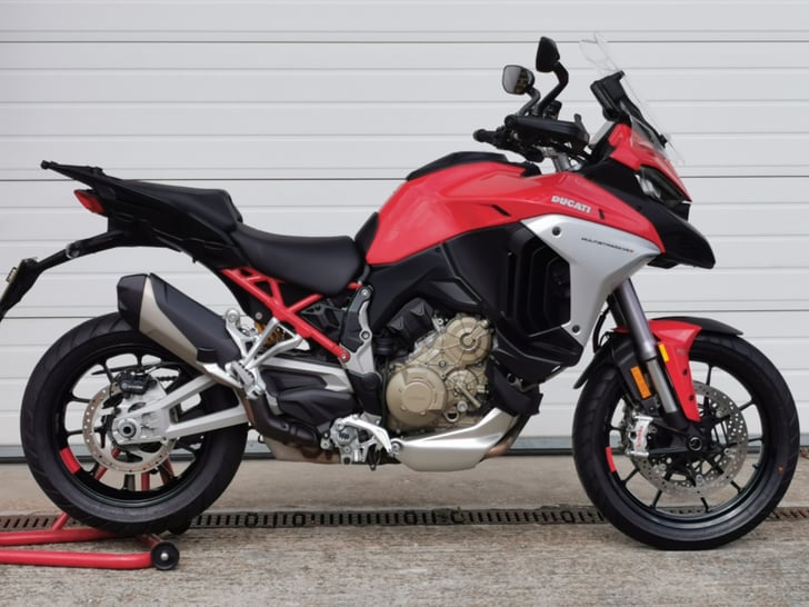 DUCATI Multistrada V4 S Travel & Radar