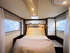 Used Burstner ELEGANCE ELEGANCE for sale in Wythall | Image 2