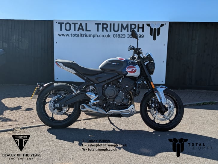 TRIUMPH TRIDENT 660 TRIPLE TRIBUTE EDITION
