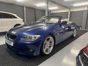 Used BMW 3 SERIES 3 SERIES 2.0 320I M SPORT STEPTRONIC EURO 5 2DR for sale in Chesterfield | Image 2