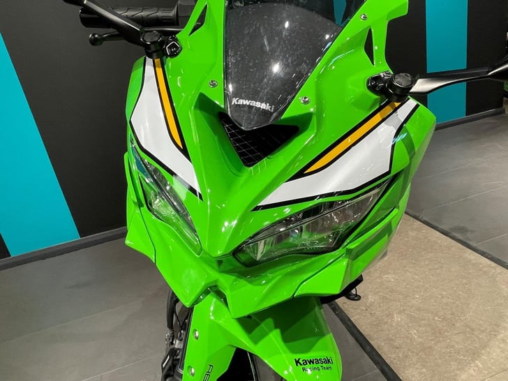 Kawasaki NINJA ZX-4RR