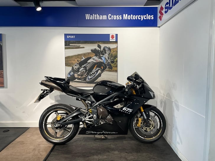 Triumph DAYTONA 675