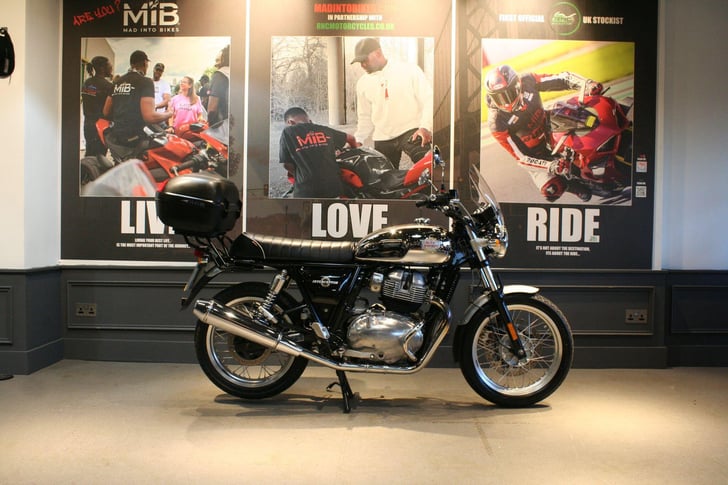 Royal Enfield INTERCEPTOR 650