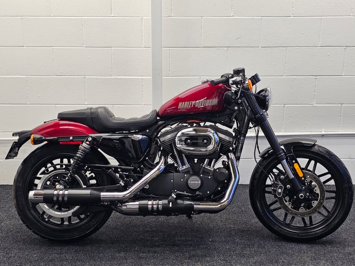 Harley-Davidson SPORTSTER XL1200CX ROADSTER