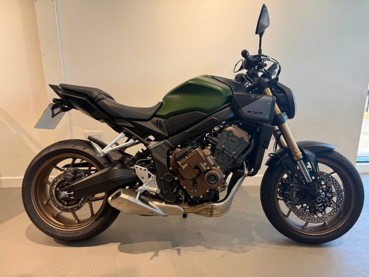 Honda CB650R E-Clutch